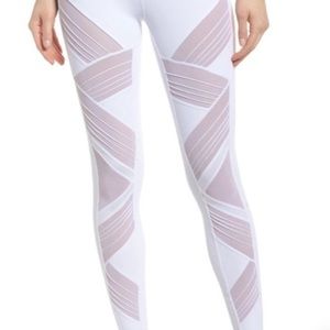 NWT Alo Ultimate high waist leggings
